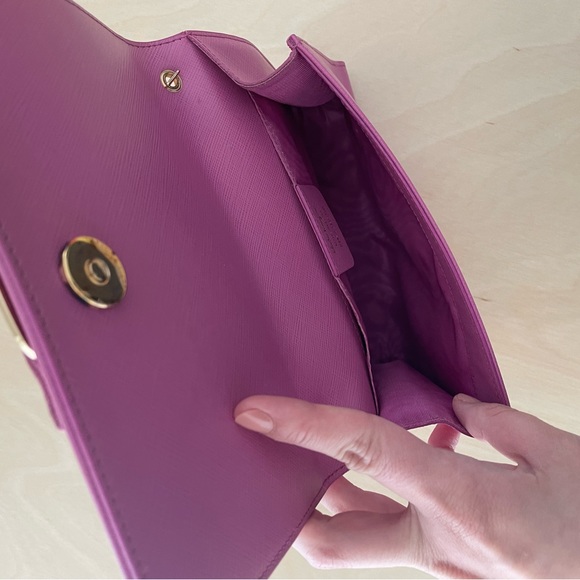 Authentic Salvadore Ferragamo Crossbody Bag - Picture 2 of 4